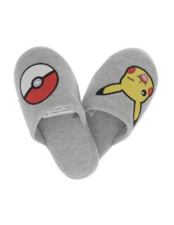 LEOMIL PO001813 - Pokémon Pikachu - Pantoufles & Chaussons -GDC Boutique leomil po001813 pokemon pikachu 4